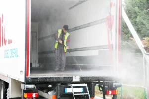 Desinfección de vehiculos en San Borja