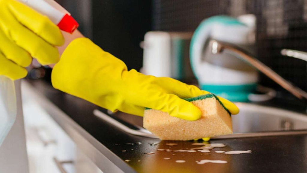 Desinfección de espacios de preparación de alimentos en Lima
